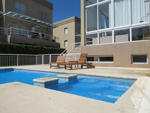Imagen 3 de 14 de Departamento Venta. P.b. 2 Amb., Condominio Jardines Saravi