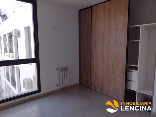 Imagen 14 de 18 de Departamento En Venta - 2 Dorm C/cochera - Centro