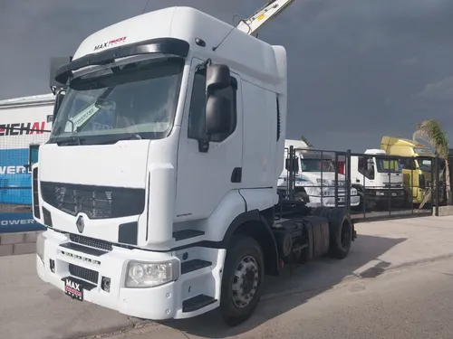 Renault Premium 440