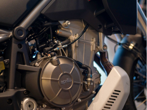 Imagen 19 de 25 de Aprilia Tuareg 660cc Roja Entrega Inmediata 80cv