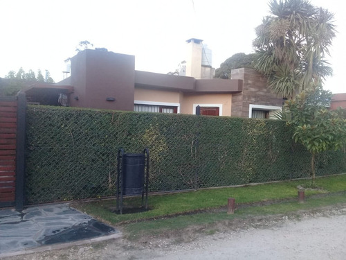 Chalet 3 Amb Reciclado Con Quincho Y Patio. Nuevo Valor De Venta U$s107000
