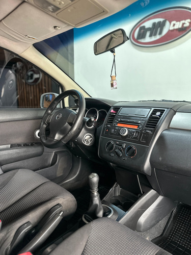 Nissan Tiida 1.8 Acenta