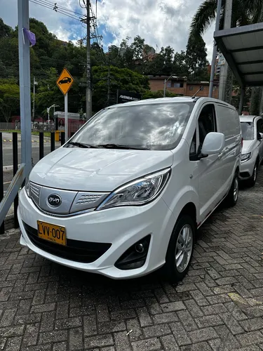 BYD T3 Electrica