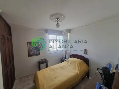 Apartamento En Venta En Mejoras Publicas. Cod V61683