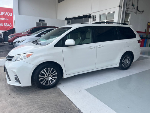 Toyota Sienna 3.5 Xle At