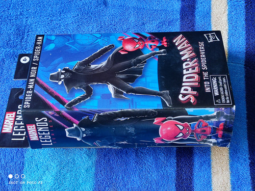 Set X2 Figuras Hasbro Marvel Spider-man Noir Y Spider-ham (Usado)
