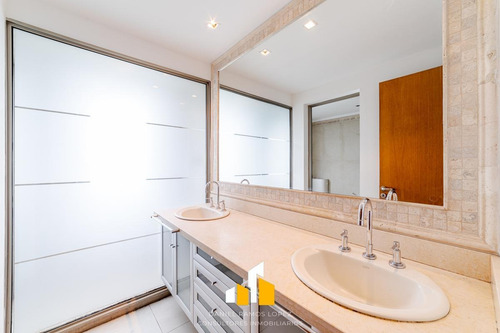 Imagen 25 de 29 de Importante Casa En Venta-lomas De La Carolina