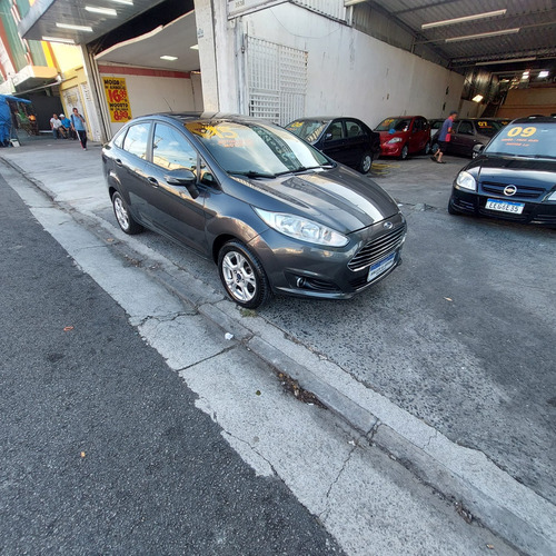 Ford Fiesta Sedan 1.6 16v Se Flex Powershift 4p