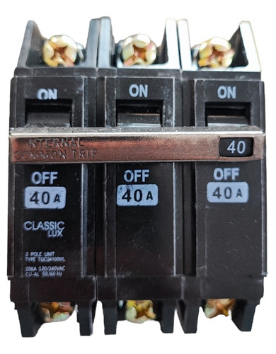 Breaker 3x40amp Hqc Superficial Classic Lux 