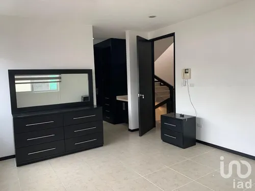 Venta Casa 3 Ambientes Lomas De Angelópolis