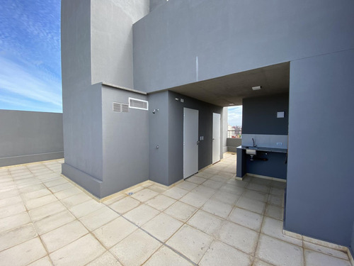 Departamento En Venta 2 Dormitorios 2 Baños Abasto A Estrena