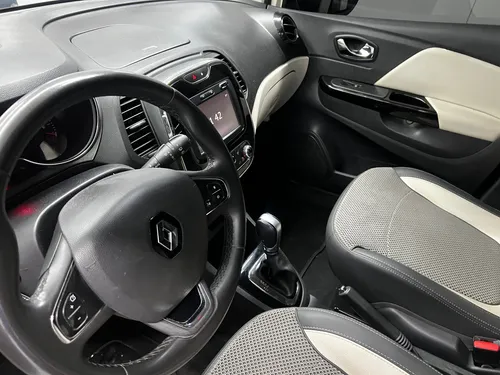 Renault Captur 2.0 Intens Automática