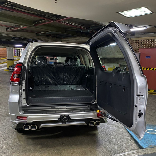 Imagen 6 de 12 de Land Cruiser Prado 2022