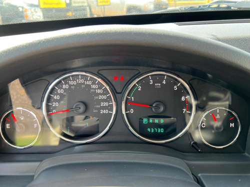Imagen 15 de 15 de Jeep Cherokee Liberty Limited 4x4