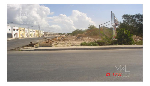 Terreno En Venta En Playa Del Carmen De 4747 M2, Uso De Suelo Mixto