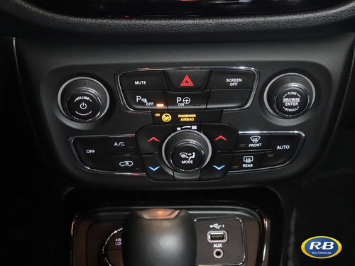 Imagem 13 de 15 de Jeep Compass Limited 2.0 Turbo Diesel 4x4.