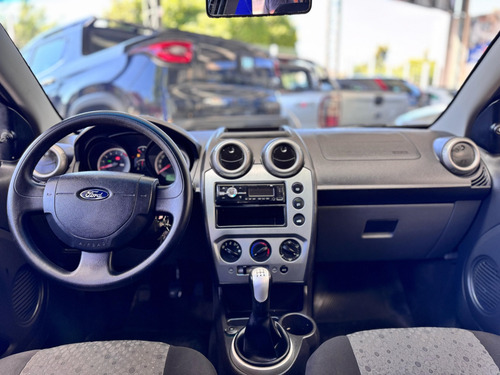 Ford Fiesta 1.6 MPI CLASS HATCH 8V FLEX 4P MANUAL