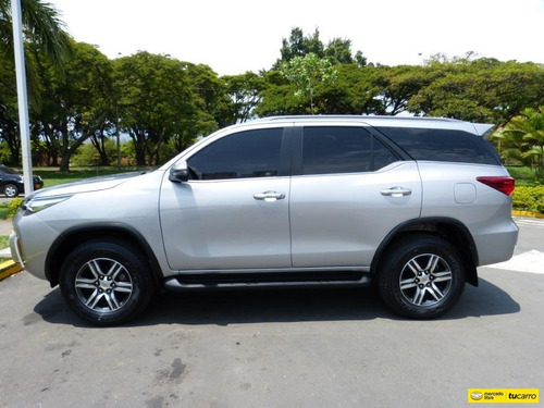 Toyota Fortuner At 2700cc 4x2 7psj Version Full
