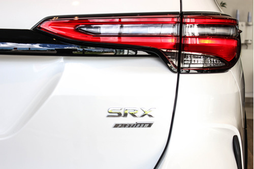 Toyota SW4 Toyota SW4 SRX Platinum 2.8 Turbodiesel 4x4 (Aut.) (7 Lugares)