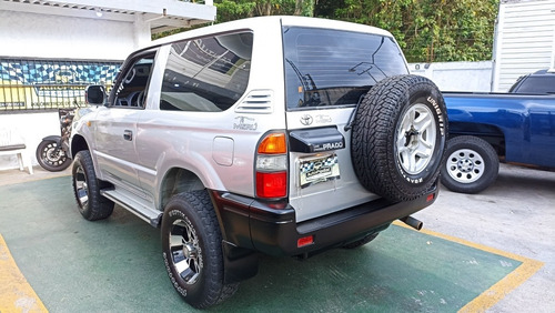 Imagen 9 de 10 de Toyota Meru 4x4