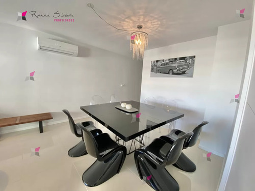 Venta De Apartamento De 3 Dormitorios En Icon Brava Punta Del Este