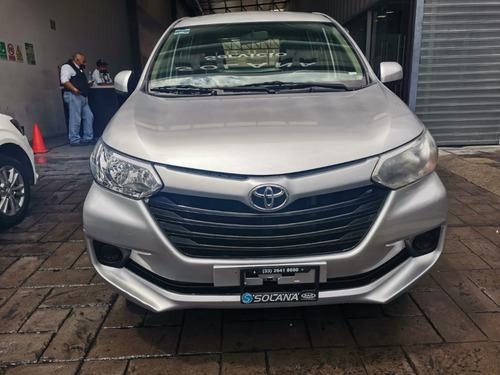 Imagen 2 de 14 de Toyota Avanza Cargo