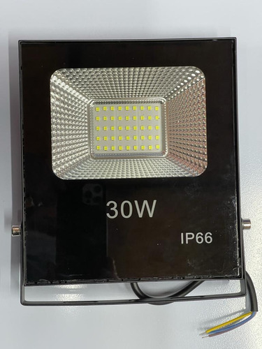 Foco Led  Para Exterior 30w Ip66 Consumo Energia Cat. A 