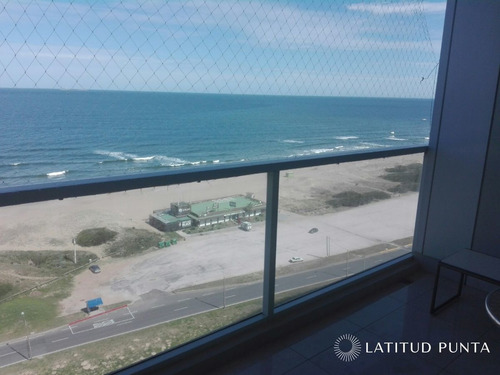 Imagen 9 de 20 de Oportunidad En Le Parc, Piso Alto, 2 Suites Más Dependencia
