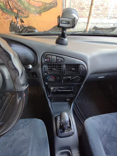 Mitsubishi Lancer 1.6 Glx 5 p