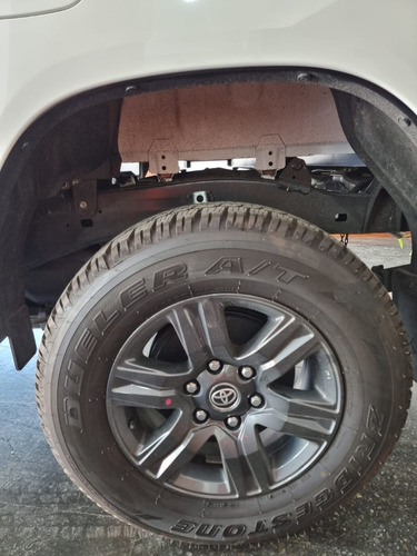 Imagen 24 de 24 de Toyota Hilux Sr 6mt Tdi 2021 Patentada Pocos Kms