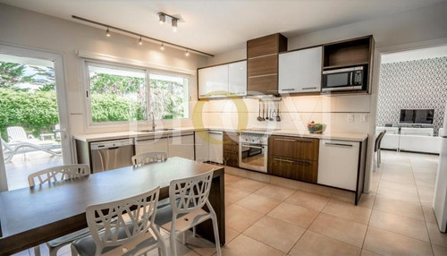 Bloom Rentals, Venta, Casa En Barrio Privado, Punta Del Este