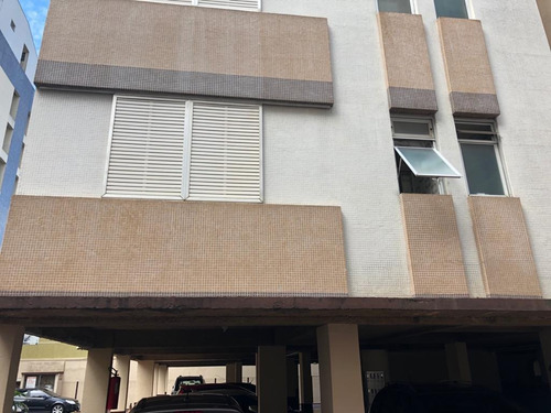 Imagem 2 de 15 de Apartamento Para Venda Em Curitiba, Água Verde, 2 Dormitórios, 2 Banheiros, 1 Vaga - F001000_2-1167610