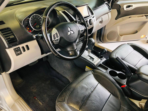 Imagem 8 de 12 de Mitsubishi Pajero Dakar 3.5 Hpe 7 Lugares 4x4 V6 24v Flex