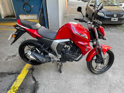 Imagen 15 de 17 de Yamaha Fz Fi 150 2019