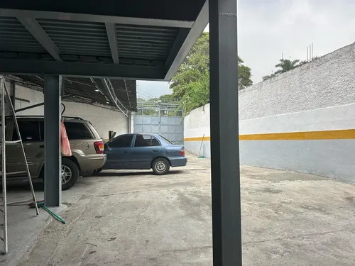 Local Comercial Country Club Cs
