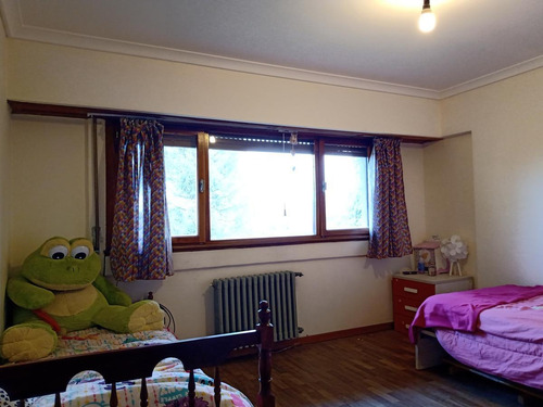 Imagen 23 de 30 de Casa En Venta En Barrio Belgrano. Esquina Sobre Videla.