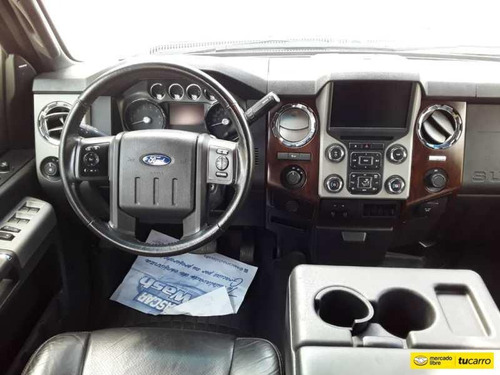Ford Super Duty Automática
