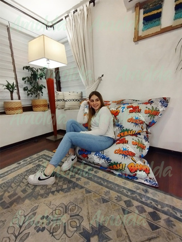 Imagen 3 de 4 de Pouf Cojin Gigante 140x140 Cms Diseños, Solo Usamos Perlas!.
