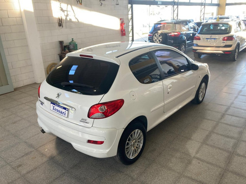 Peugeot 207 1.4 Active 75cv