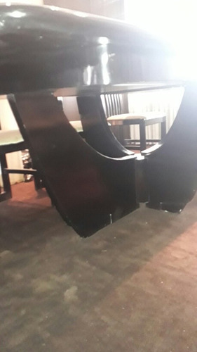 Juego De Mesa Laqueado Con 8 Sillas Y Top De Vidrio.