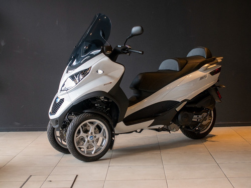 Imagen 2 de 19 de Piaggio Mp3 Blanco 500ie Business Italiana. Gran Oportunidad