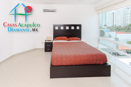 Cad Lobayan 303. Terraza Con Vista Parcial Al Mar