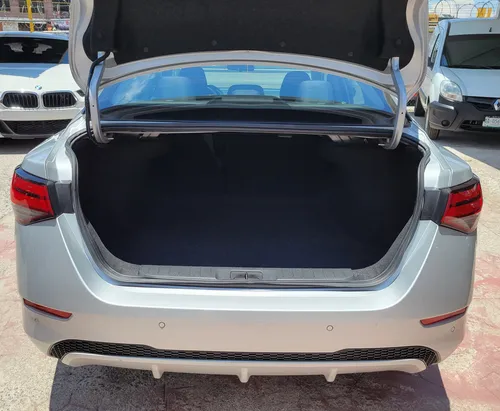 Nissan Sentra 2.0 Advance Mt