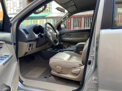 Toyota Fortuner 2.7 cc gasolina automática 4*2.