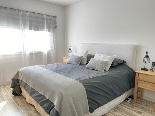 Imagen 11 de 28 de Venta | Casa De 2 Plantas En Lote Interno | Los Alisos