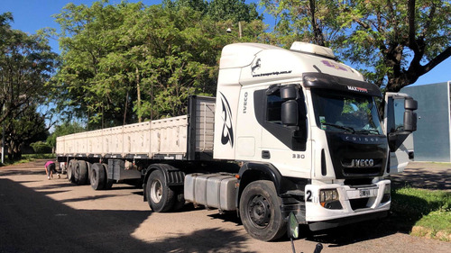 Camion Iveco Cursor 330