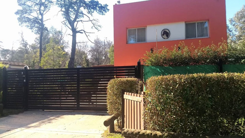 Chalet 5 Ambientes Con Parque. Zona Bosque De Peralta Ramos.