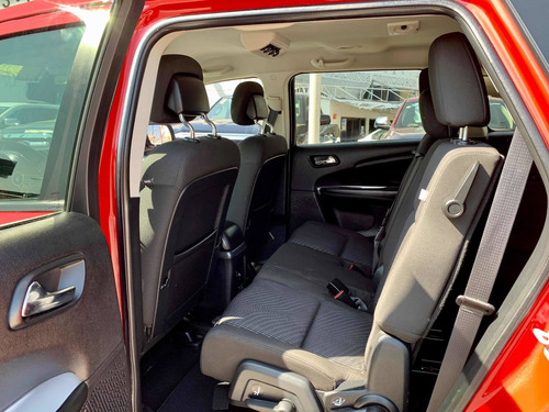 Imagen 6 de 15 de Dodge Journey 2018 2.4 Sxt 7 Pasajeros At