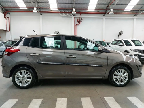 Toyota Yaris 1.5 107cv Xls Pack 5 P M.a