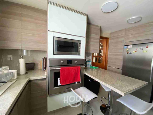 Casa En Real De Las Lomas, Miguel Hidalgo Con 3 Recámaras, 410 M², Id: 138136